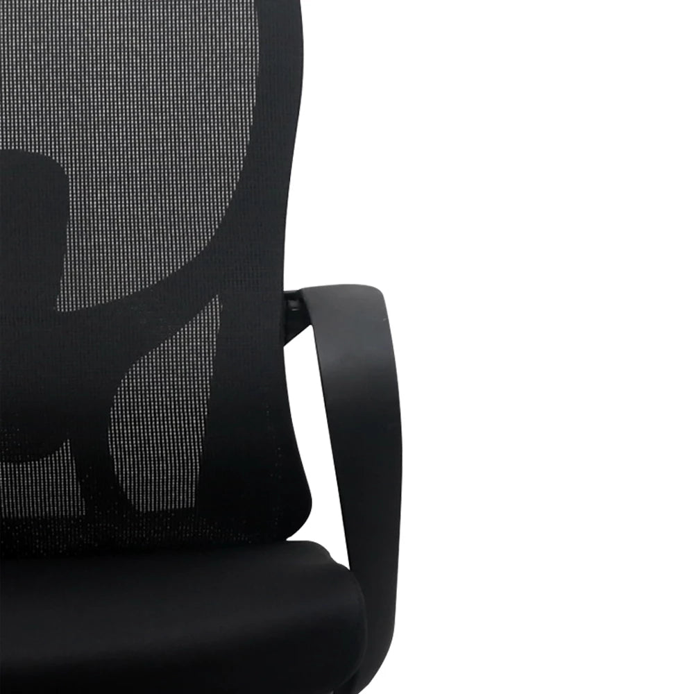 BLACK HAMPTON ERGONOMIC MESH OFFICE CHAIR