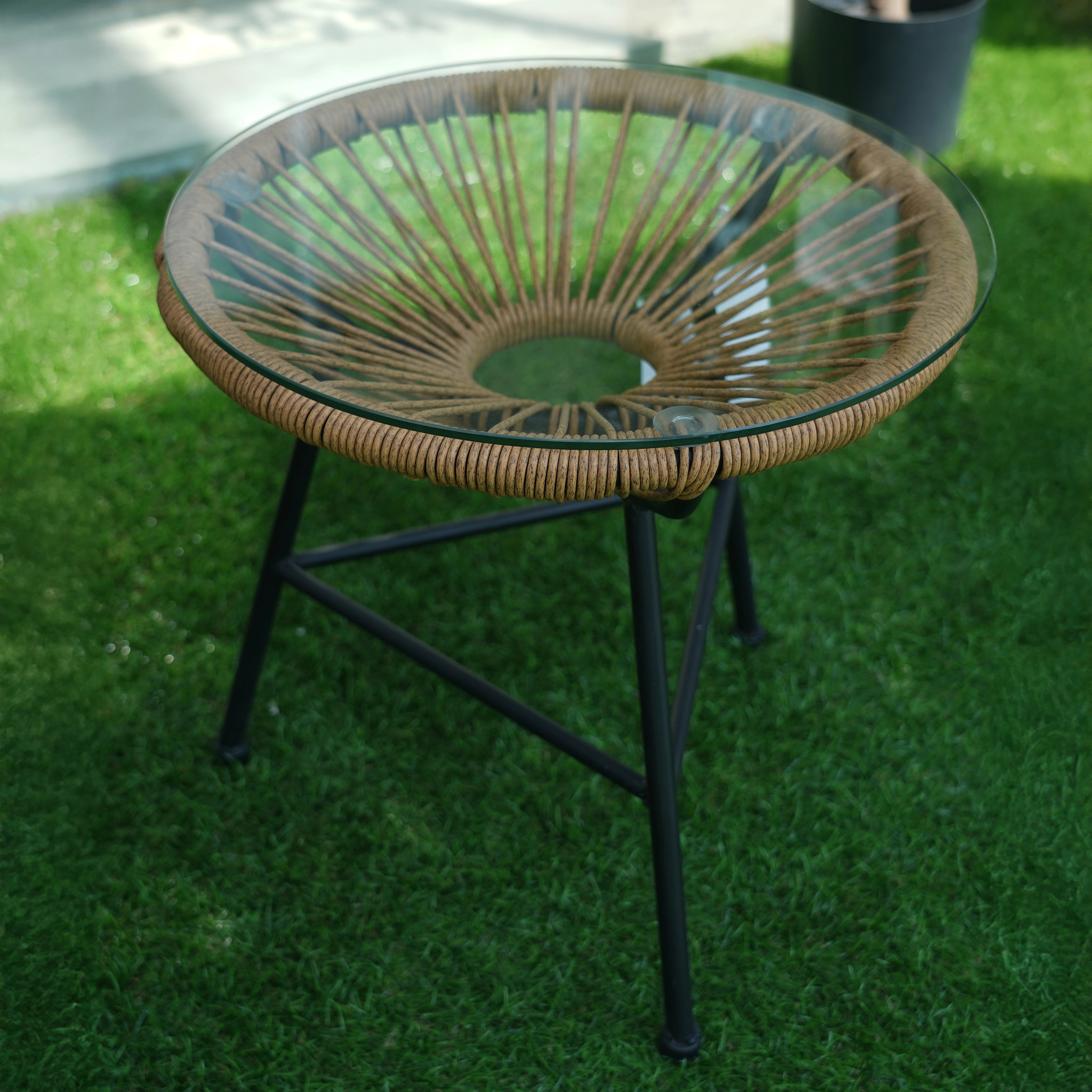 Stylish Woven Rope Outdoor Lounge Table with Glass Top