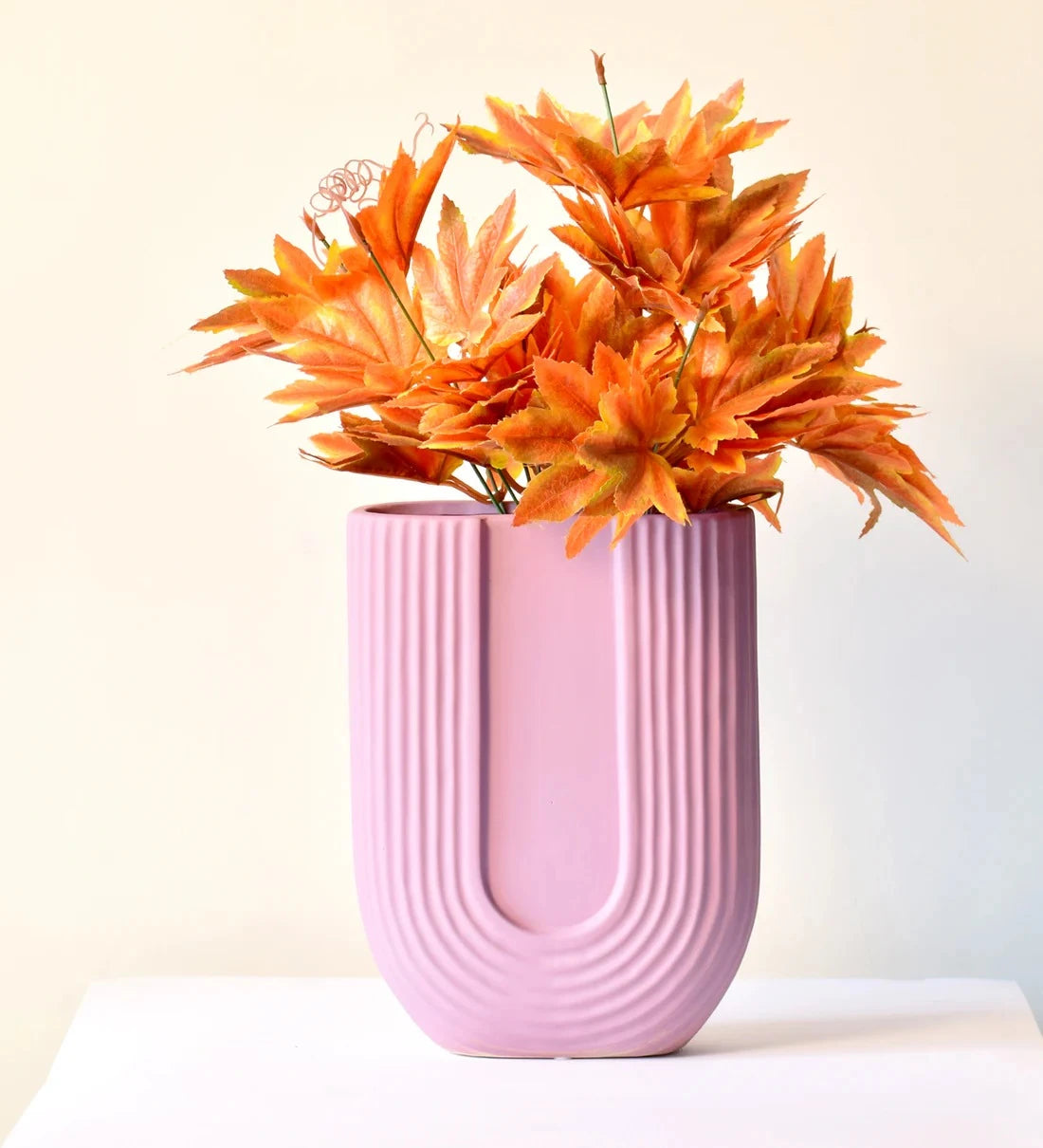 LINEAR CERAMIC U-SHAPE FLOWER VASE-PURPLE
