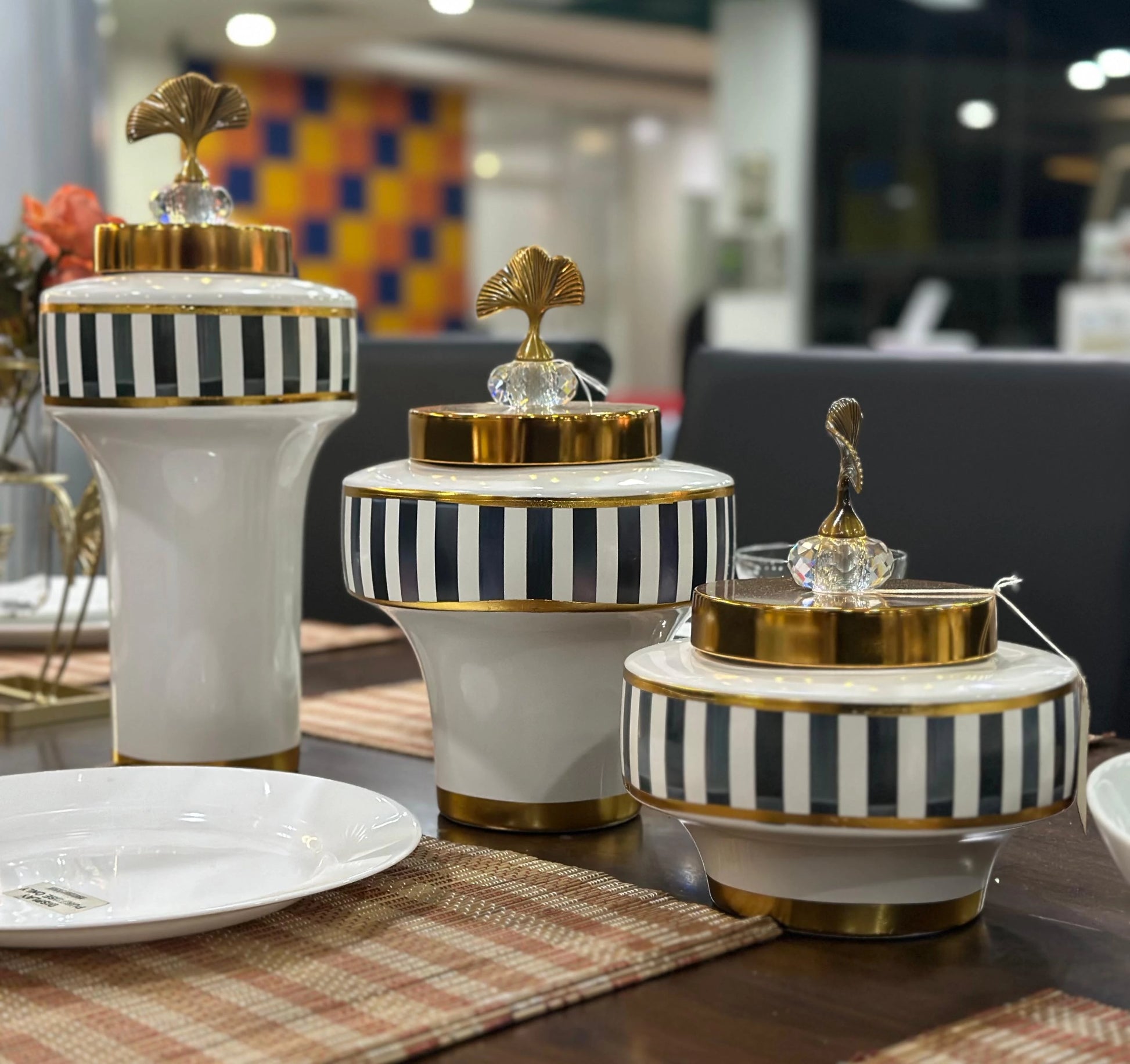 ELEGANT STRIPED DECORATIVE JAR