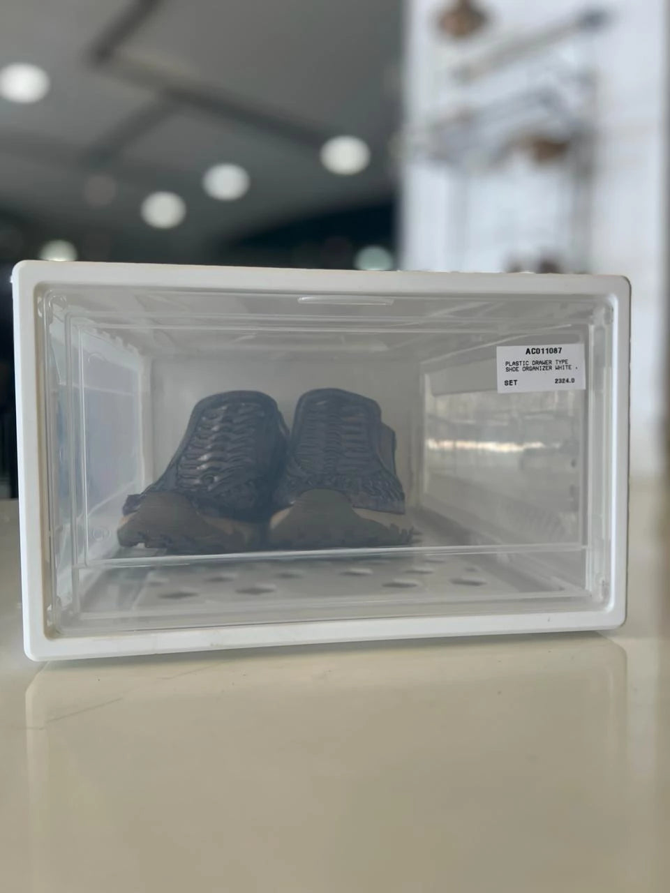 STACKABLE SHOE STORAGE ORGANIZER