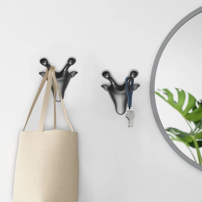 GIRAFFE WALL CLOTH HOOK
