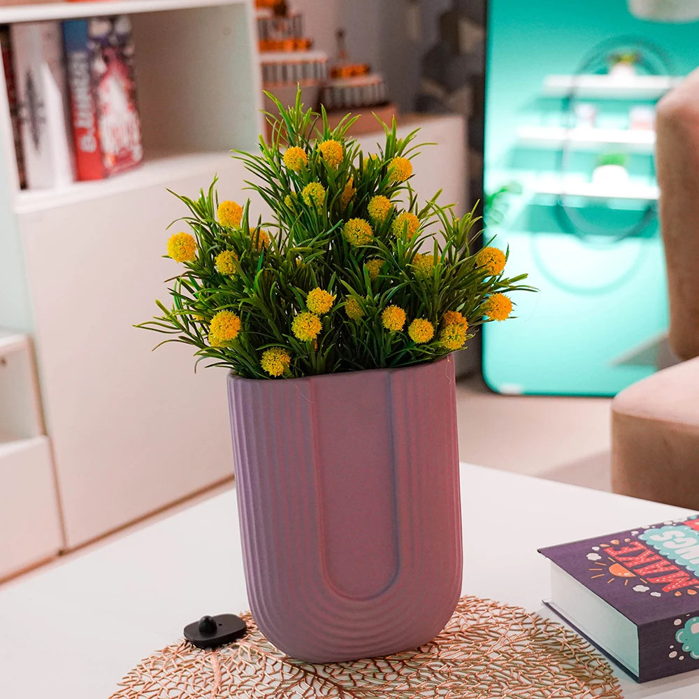 BLOSSOM BUZZ ARTIFICIAL POM-POM BUNCH