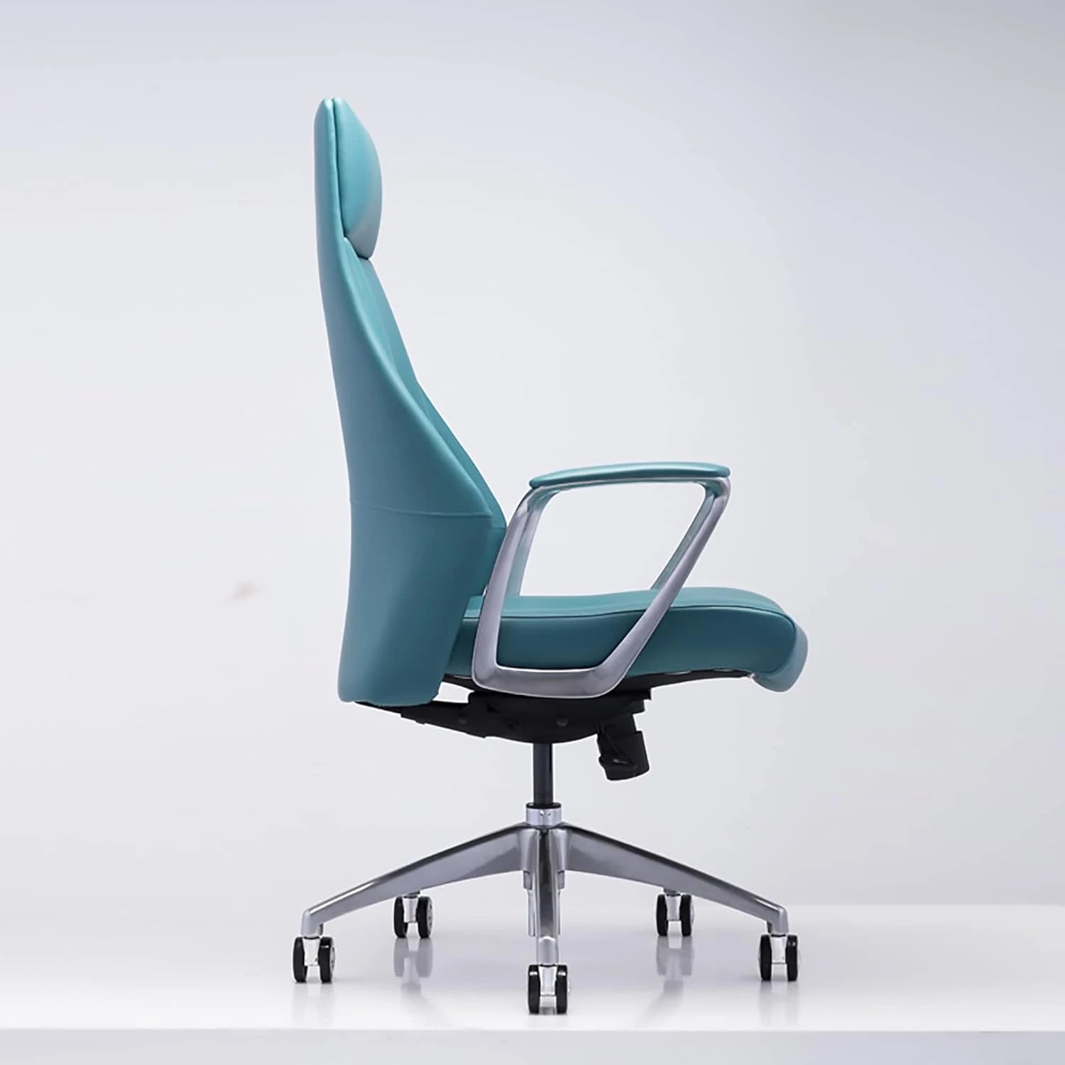 LUXURY HIGH-BACK EXECUTIVE OFFICE CHAIR / COMFORT BOSS OFFICE CHAIR