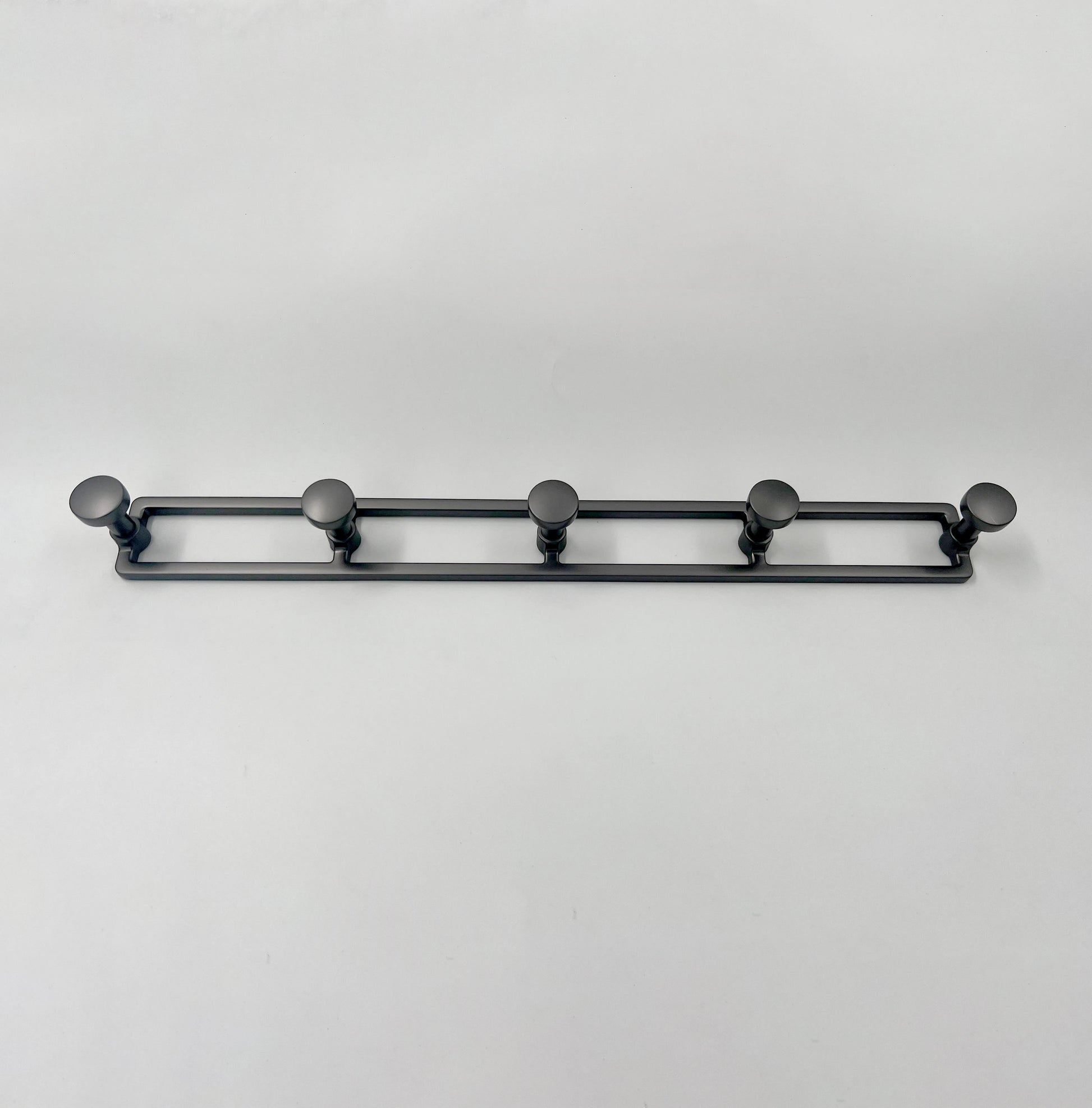 STAIN ELEGANT QUADLINE WALL MOUNTED CLOTH HOOK