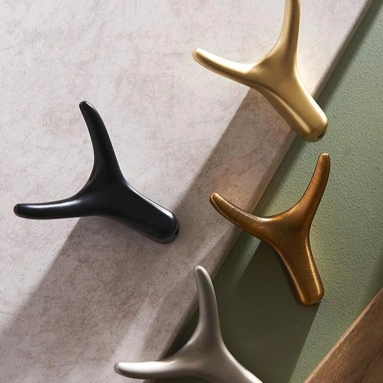 HORN SHAPE CLOTH HOOK