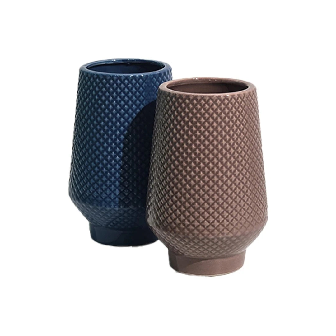 MODERN DIAMOND-TEXTURED MINIMALIST CERAMIC VASE