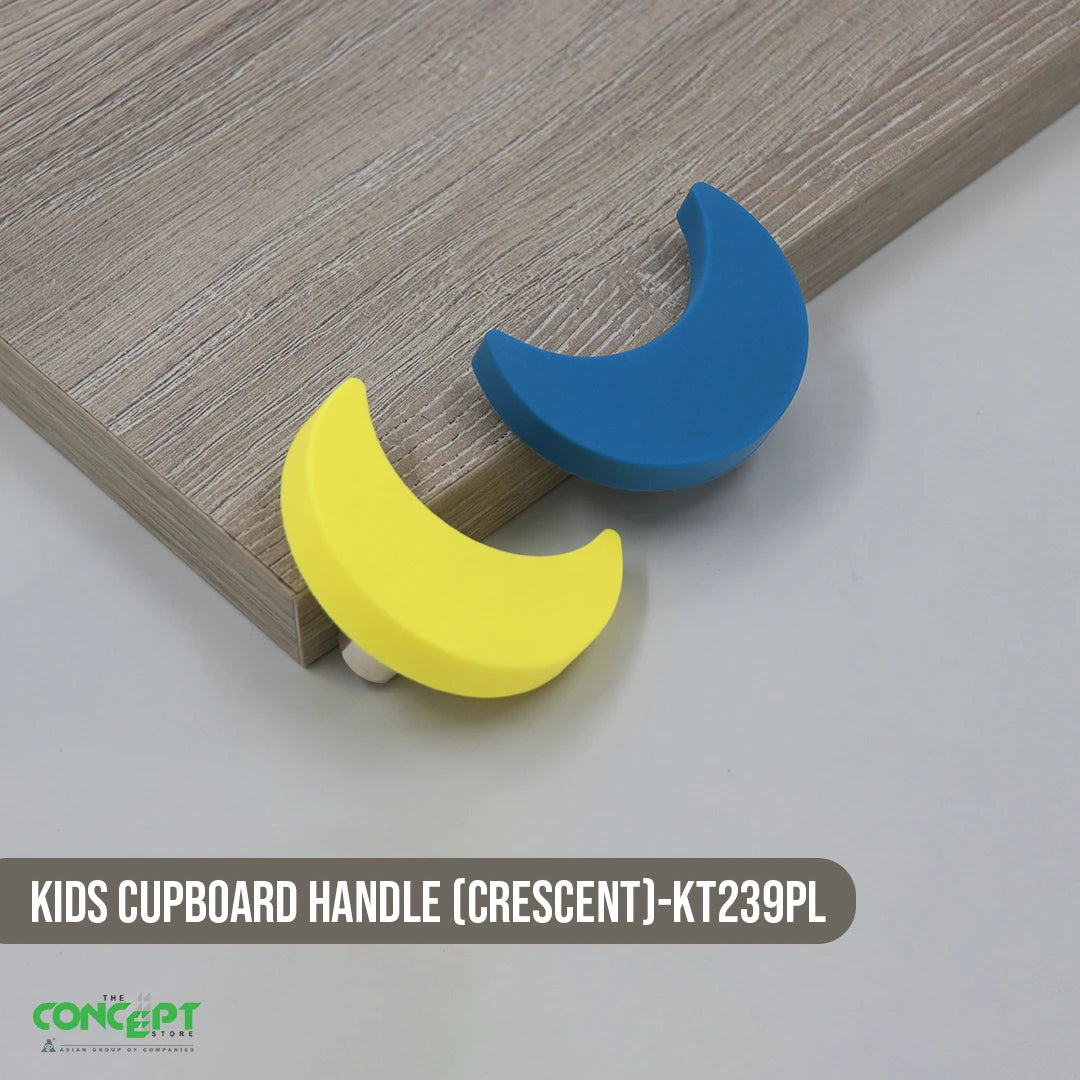 HALF-MOON CUPBOARD HANDLE / CHILDREN CUPBOARD DOOR KNOB