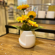 CURVED GEOMETRY WHITE FLOWER POT